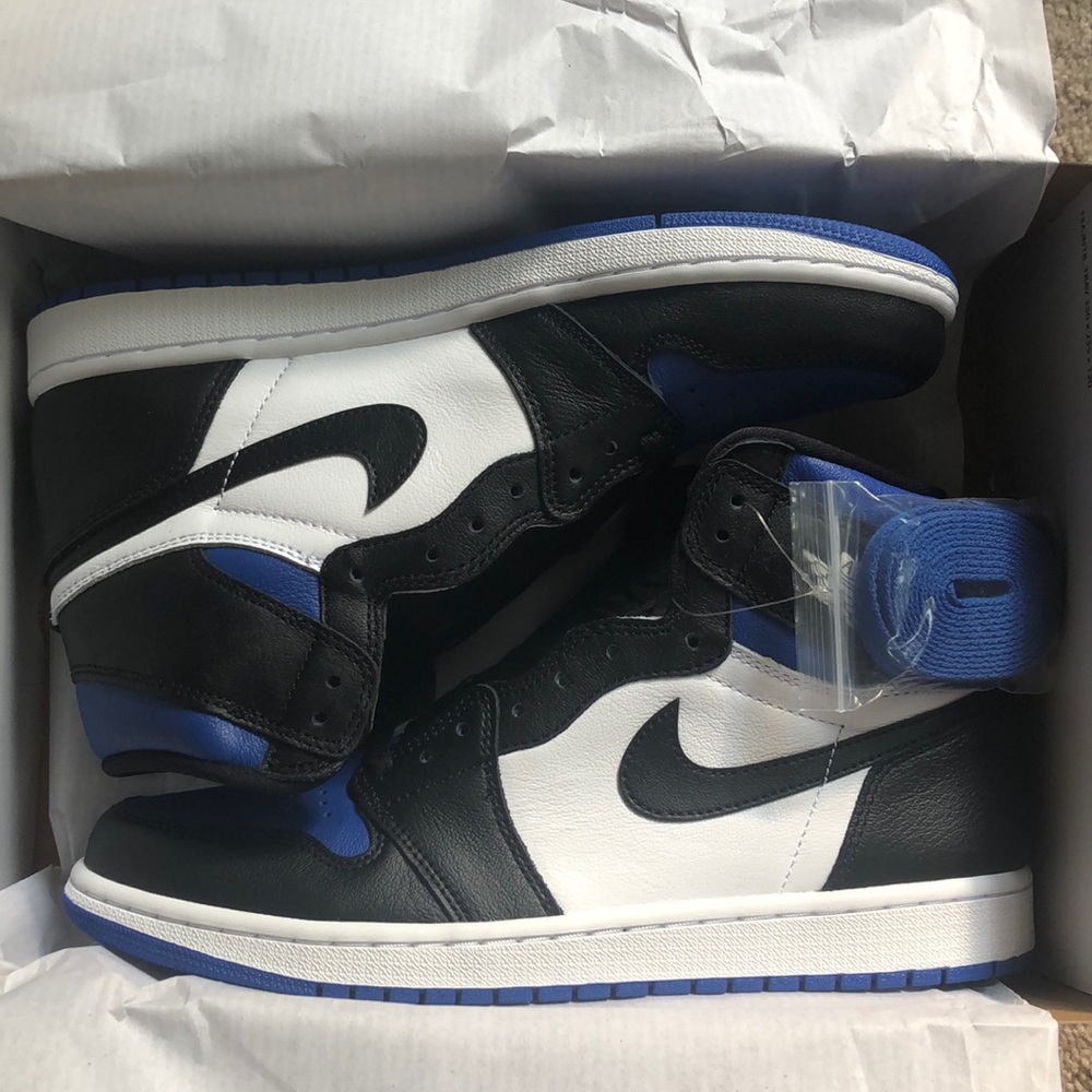 Jordan 1 High OG ‘Royal Toe’ size 10.5